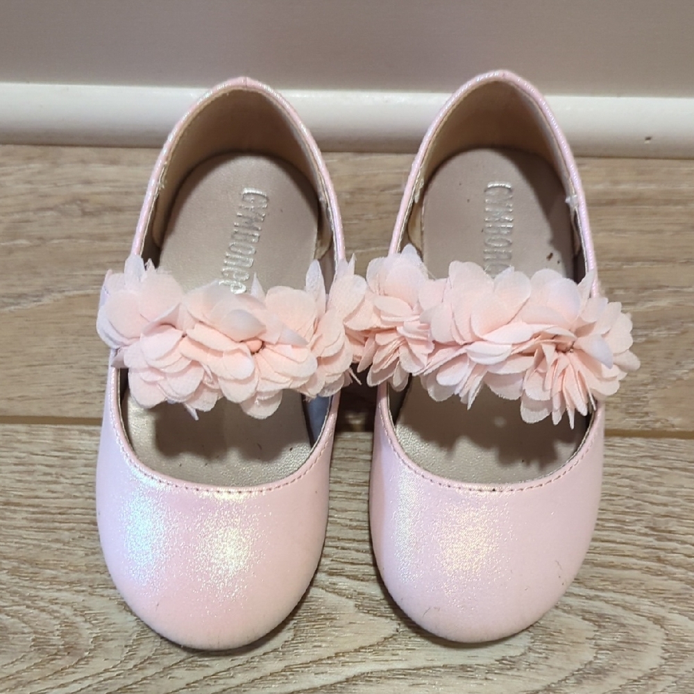 Gymboree Light Pink Dress Shoes with Floral Detail